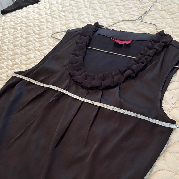 212 Collection Black Ruffle Neck Sleeveless Dress Blouse Size Small - Picture 4 of 7